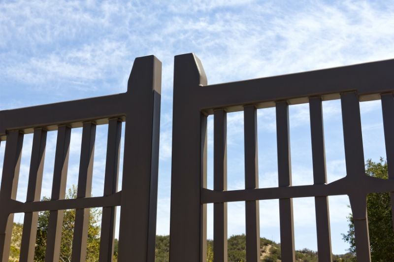 Picking the Right Gate Operator for Your Home